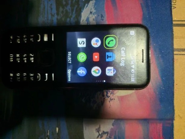 nokia-8000-4g-big-1