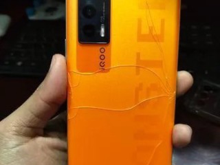 Vivo IQOO 8