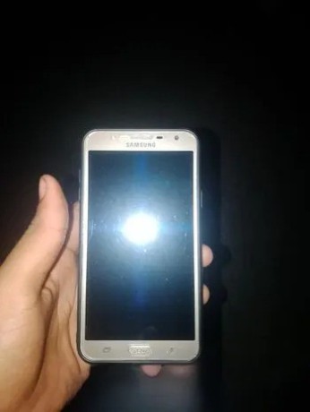 samsung-galaxy-j7-prime-big-0